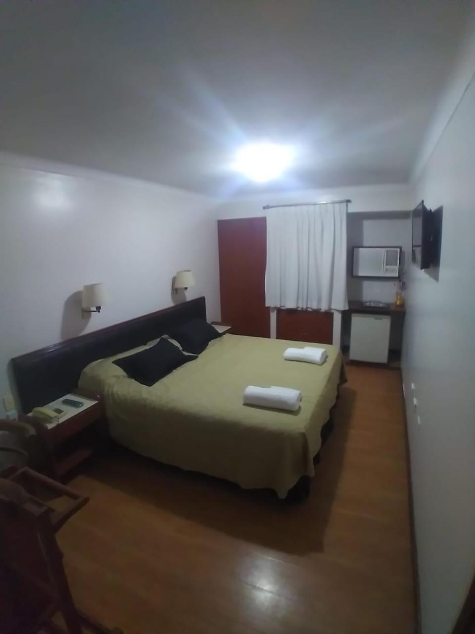 Hotel Presidente サンミゲルデトゥクマン エクステリア 写真